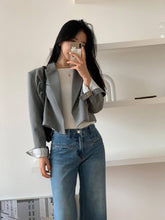 Load image into Gallery viewer, Retro High Waist Slimming Jeans Women