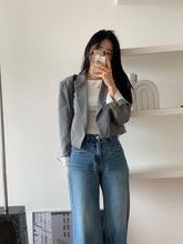 Load image into Gallery viewer, Retro High Waist Slimming Jeans Women